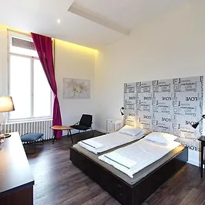 5 , Budapest Hongrie